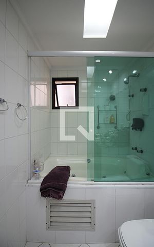 Apartamento para alugar com 130m², 3 quartos e 3 vagasSuíte 1 Banheiro 