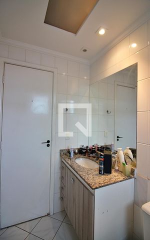 Apartamento para alugar com 130m², 3 quartos e 3 vagasSuíte 2 Banheiro 