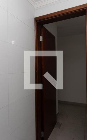 Casa à venda com 199m², 3 quartos e 2 vagas Casa à venda com 199m², 3 quartos e 2 vagasBanheiro de Serviço