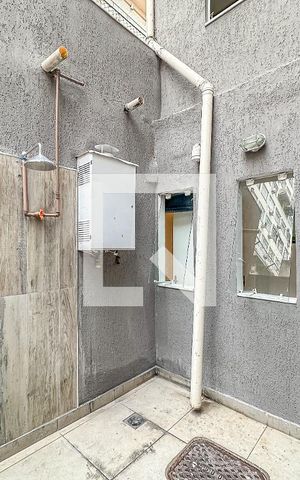 Casa à venda com 240m², 9 quartos e sem vagaÁrea de Serviço