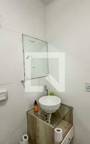 Casa à venda com 240m², 9 quartos e sem vagaBanheiro
