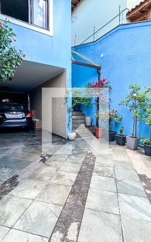 Casa à venda com 165m², 3 quartos e 4 vagasGaragem