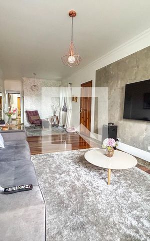 Casa à venda com 165m², 3 quartos e 4 vagasSala Tv/Sala de Estar