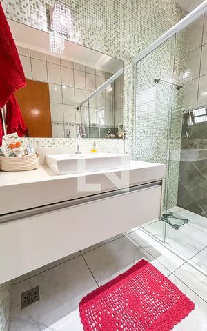 Casa à venda com 165m², 3 quartos e 4 vagasBanheiro da Suíte