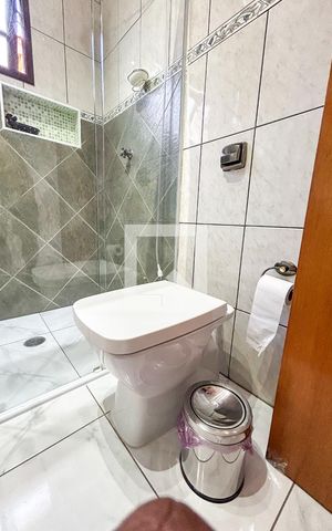 Casa à venda com 165m², 3 quartos e 4 vagasBanheiro da Suíte
