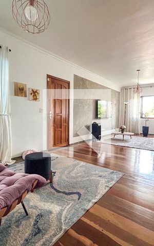 Casa à venda com 165m², 3 quartos e 4 vagasSala Tv/Sala de Estar
