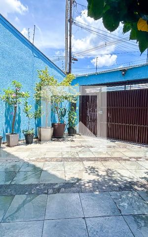 Casa à venda com 165m², 3 quartos e 4 vagasGaragem