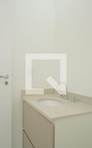 Apartamento à venda com 67m², 2 quartos e 2 vagasBanheiro da Suíte