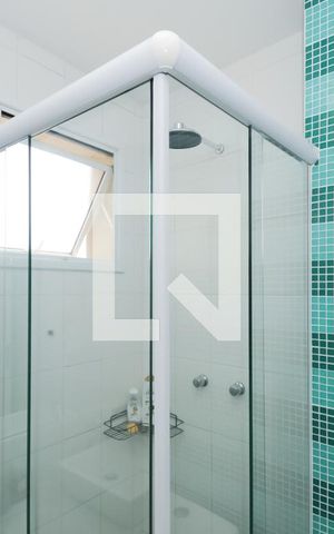 Apartamento à venda com 80m², 2 quartos e 1 vaga Apartamento à venda com 80m², 2 quartos e 1 vagaBanheiro da Suíte