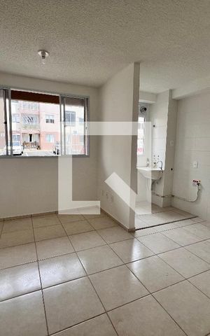 Apartamento à venda com 43m², 2 quartos e 1 vaga Apartamento à venda com 43m², 2 quartos e 1 vagaSala