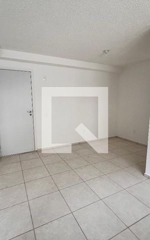 Apartamento à venda com 43m², 2 quartos e 1 vaga Apartamento à venda com 43m², 2 quartos e 1 vagaSala