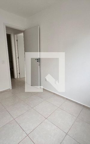 Apartamento à venda com 43m², 2 quartos e 1 vaga Apartamento à venda com 43m², 2 quartos e 1 vagaQuarto 01