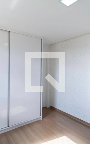 Apartamento à venda com 262m², 4 quartos e 3 vagas Apartamento à venda com 262m², 4 quartos e 3 vagasSuíte 2