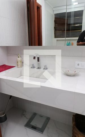 Apartamento à venda com 200m², 3 quartos e 2 vagasBanheiro Social