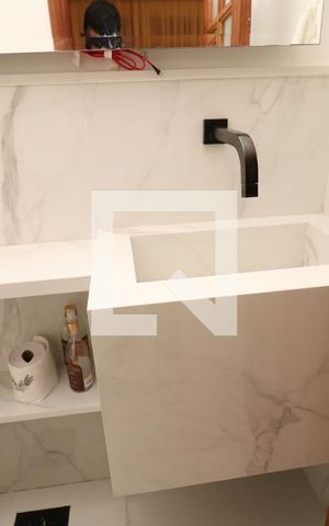 Apartamento à venda com 200m², 3 quartos e 2 vagasLavabo