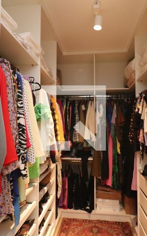 Apartamento à venda com 200m², 3 quartos e 2 vagasCloset da suíte