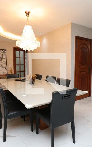 Apartamento à venda com 200m², 3 quartos e 2 vagasSala