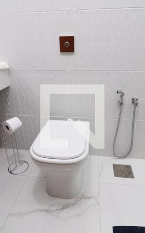 Apartamento à venda com 200m², 3 quartos e 2 vagasBanheiro Social