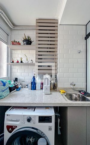 Apartamento à venda com 65m², 3 quartos e 1 vagaÁrea de Serviço