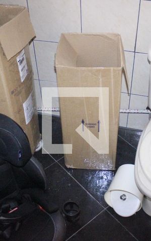Casa à venda com 180m², 4 quartos e 2 vagasBanheiro da edícula