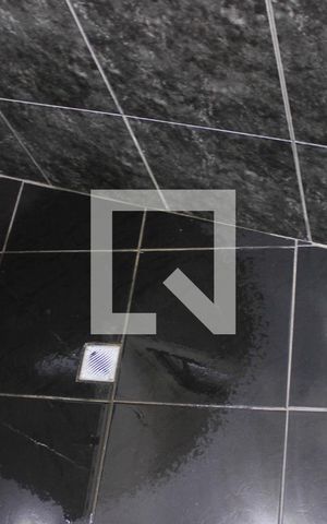 Casa à venda com 180m², 4 quartos e 2 vagasBanheiro 2