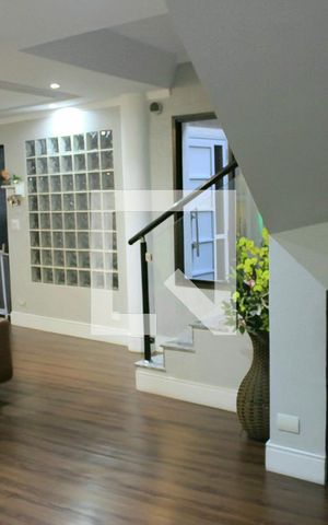 Casa à venda com 180m², 4 quartos e 2 vagasSala