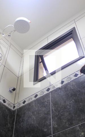 Casa à venda com 180m², 4 quartos e 2 vagasBanheiro da Suíte