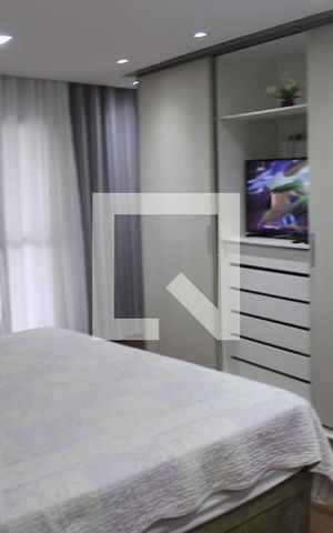 Casa à venda com 180m², 4 quartos e 2 vagasSuíte