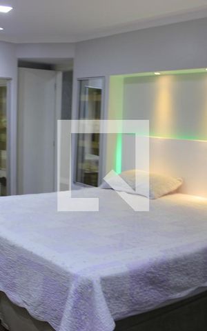 Casa à venda com 180m², 4 quartos e 2 vagasSuíte