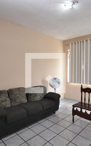 Casa à venda com 198m², 4 quartos e 2 vagasSala