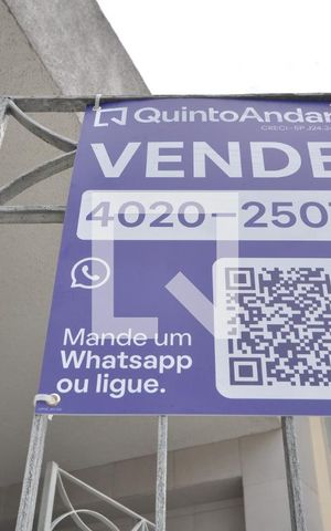 Casa à venda com 198m², 4 quartos e 2 vagasFachada