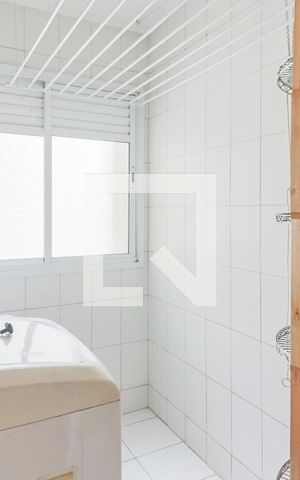 Apartamento à venda com 70m², 3 quartos e 2 vagas Apartamento à venda com 70m², 3 quartos e 2 vagasCozinha e Área de Serviço