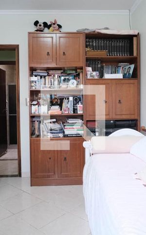 Casa à venda com 255m², 3 quartos e 3 vagas Casa à venda com 255m², 3 quartos e 3 vagasSala 2