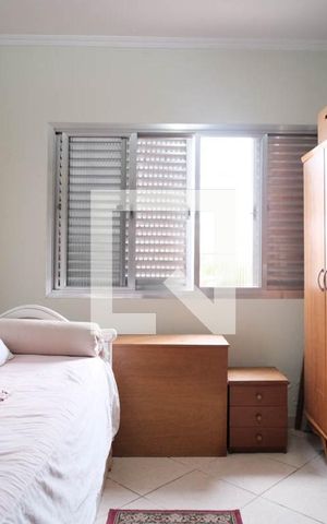 Casa à venda com 255m², 3 quartos e 3 vagas Casa à venda com 255m², 3 quartos e 3 vagasSala 2