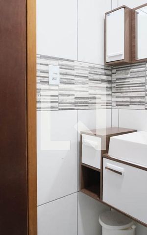 Casa à venda com 210m², 4 quartos e 3 vagasBanheiro 1 Suíte 