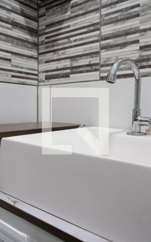 Casa à venda com 210m², 4 quartos e 3 vagasBanheiro 1 Suíte 