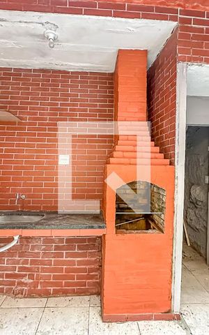 Casa de condomínio à venda com 256m², 3 quartos e 1 vaga Casa de condomínio à venda com 256m², 3 quartos e 1 vagaÁrea Externa