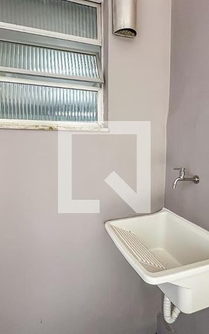 Casa de condomínio à venda com 256m², 3 quartos e 1 vaga Casa de condomínio à venda com 256m², 3 quartos e 1 vagaÁrea de Serviço