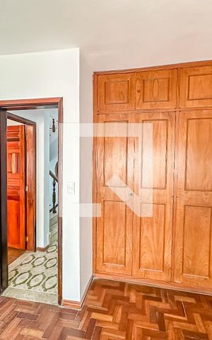 Casa de condomínio à venda com 256m², 3 quartos e 1 vaga Casa de condomínio à venda com 256m², 3 quartos e 1 vagaQuarto 2