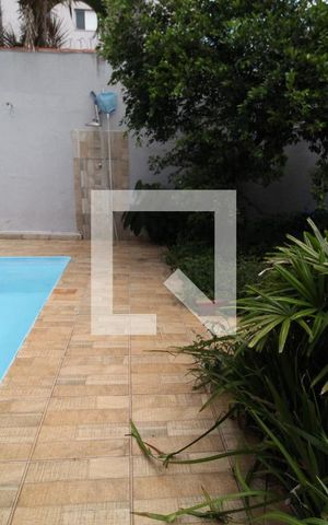 Casa para alugar com 300m², 8 quartos e 1 vagaPiscina