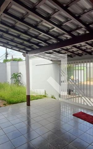 Casa para alugar com 300m², 8 quartos e 1 vaga Casa para alugar com 300m², 8 quartos e 1 vagaVaranda