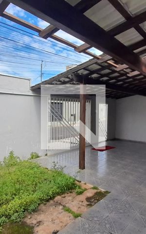 Casa para alugar com 300m², 8 quartos e 1 vaga Casa para alugar com 300m², 8 quartos e 1 vagaVaranda
