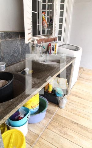 Casa para alugar com 300m², 8 quartos e 1 vagaÁrea de Serviço