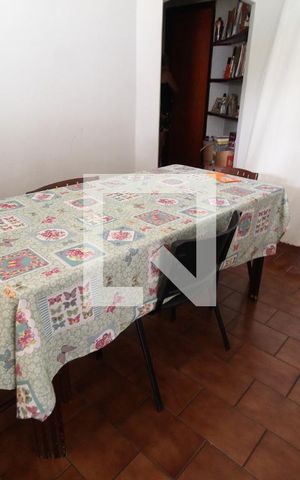 Casa para alugar com 300m², 8 quartos e 1 vagaSala de Jantar
