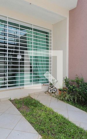 Casa para alugar com 230m², 4 quartos e 3 vagas Casa para alugar com 230m², 4 quartos e 3 vagasGaragem 2/Entrada