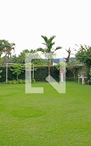 Casa de condomínio à venda com 440m², 4 quartos e 3 vagasÁrea comum