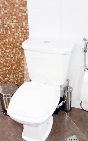 Casa de condomínio à venda com 440m², 4 quartos e 3 vagasBanheiro do Quarto 