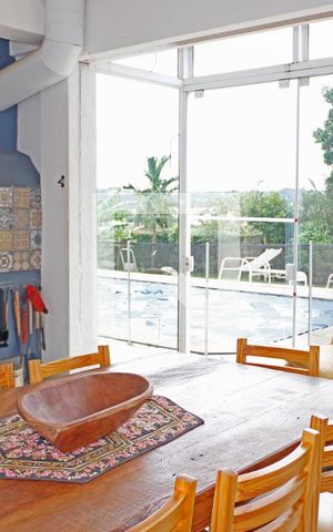 Casa de condomínio à venda com 440m², 4 quartos e 3 vagasÁrea comum