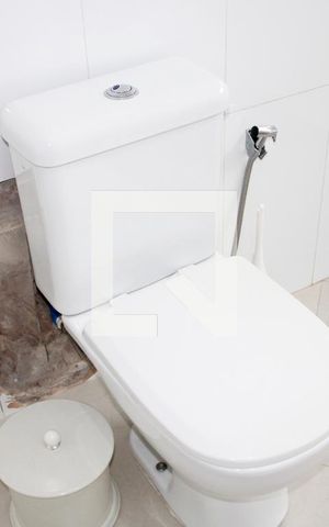 Casa de condomínio à venda com 440m², 4 quartos e 3 vagasBanheiro do Quarto 4