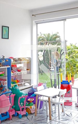 Casa de condomínio à venda com 440m², 4 quartos e 3 vagasÁrea comum